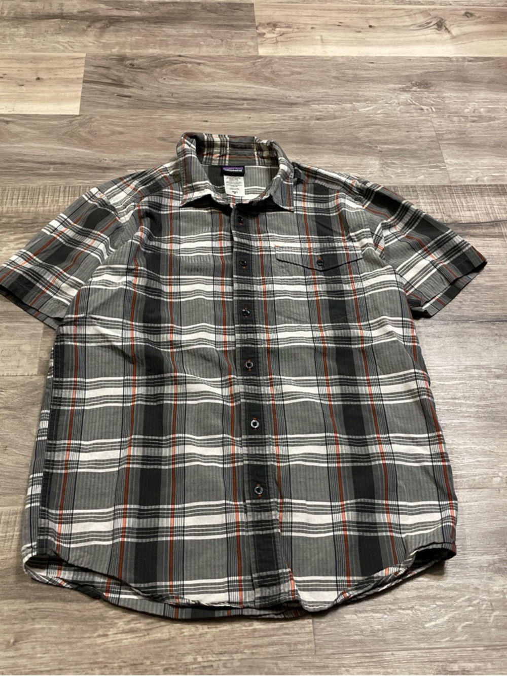 Patagonia Men's Short-Sleeve Plaid Button-Up Shirt - Gray/White/Black